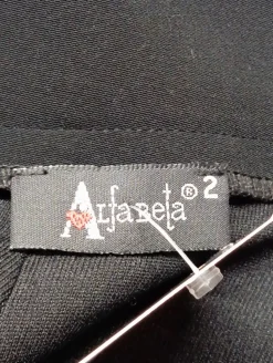 Asymmetrie-Rock Größe 34