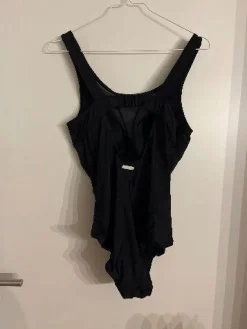 Badeanzug Größe 40