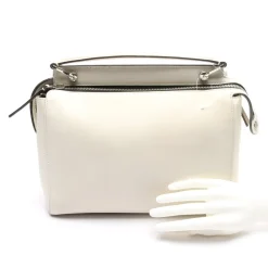Handtasche