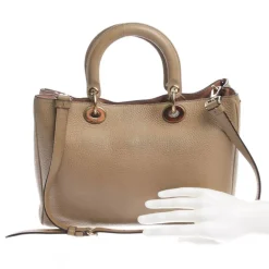 Handtasche