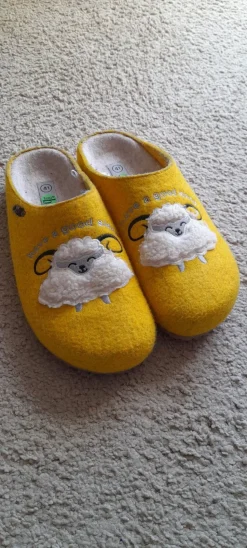 Hausschuhe Größe 41