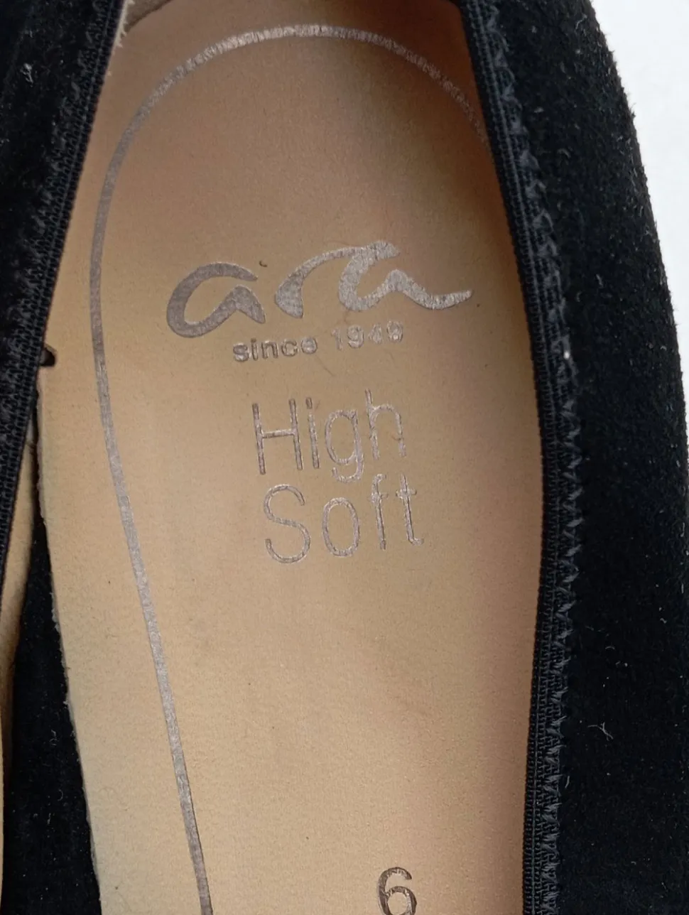 Hochfront-Pumps Größe 39