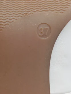 Hochfront-Pumps Größe 37