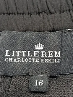 Hot Pants Größe 32