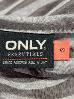 Longsleeve Größe 36