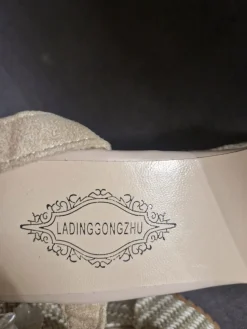 Plateau-Sandalen Größe 39