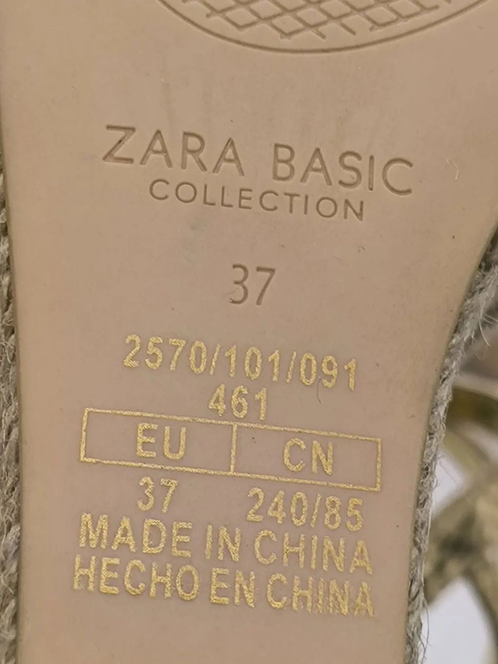 Plateau-Sandaletten Größe 37