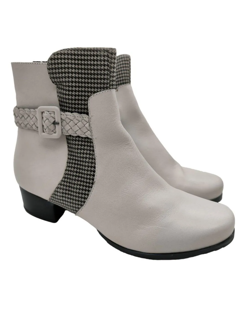 Reißverschluss-Stiefeletten Größe 37