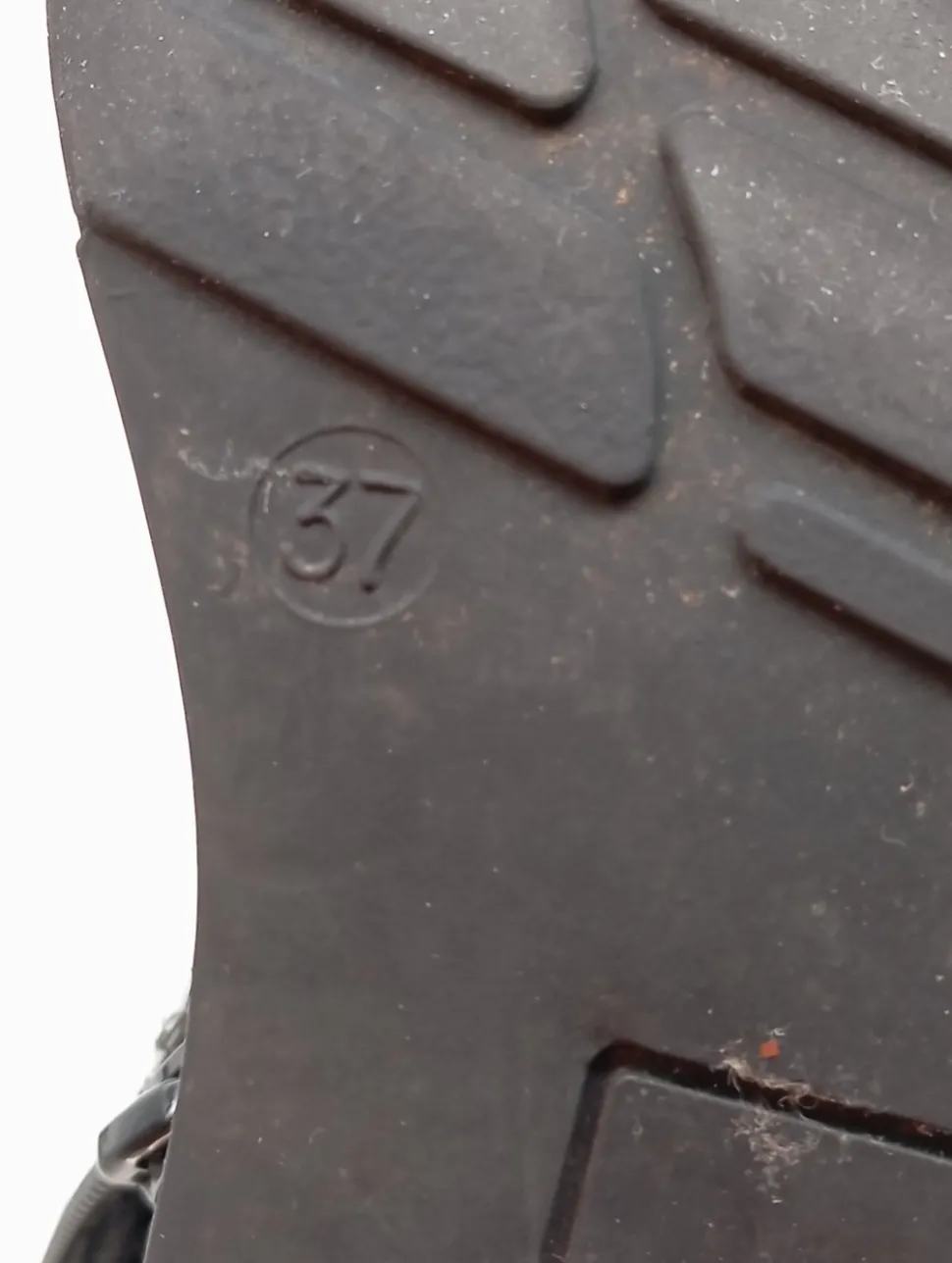 Reißverschluss-Stiefeletten Größe 37