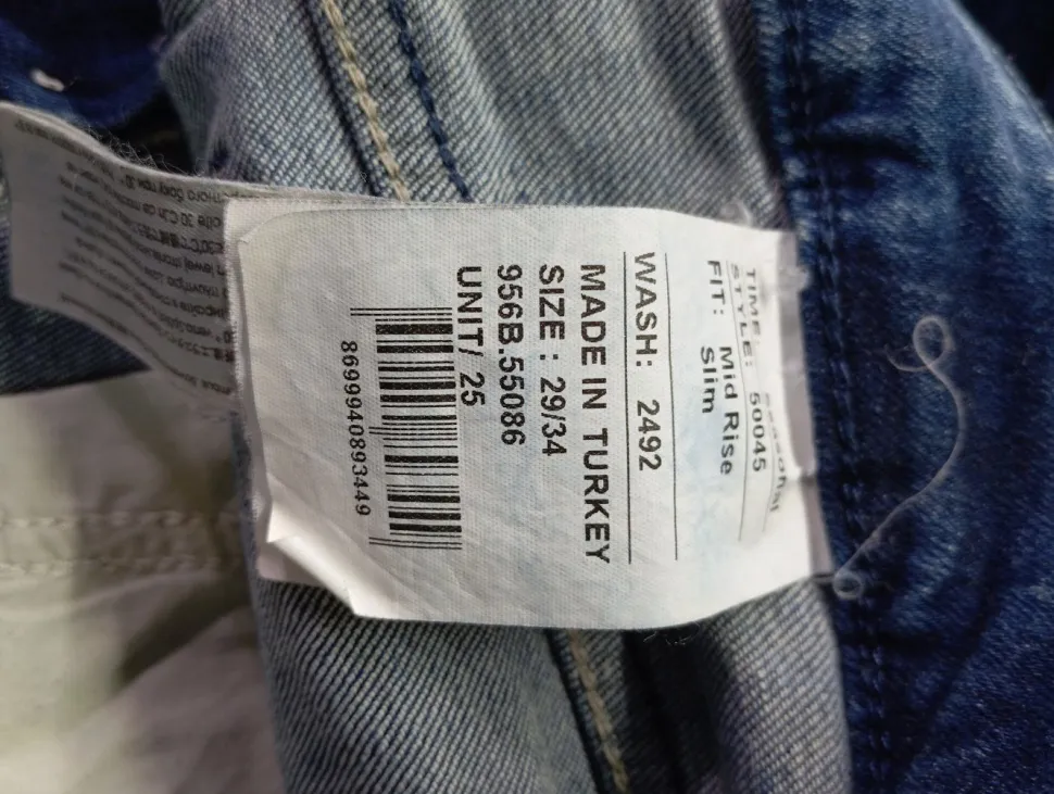 Röhrenjeans Größe 38