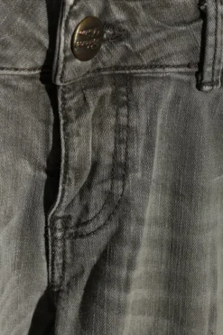 Röhrenjeans Größe 38