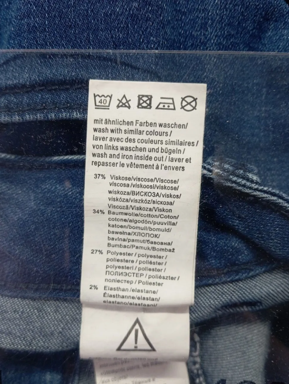Röhrenjeans Größe 46