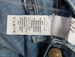 Röhrenjeans Größe 38