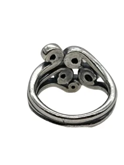 Ring mit Zierstein Größe 50