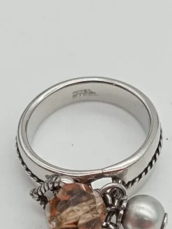 Ring mit Zierstein Größe 54