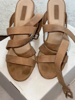 Sandaletten Größe 38