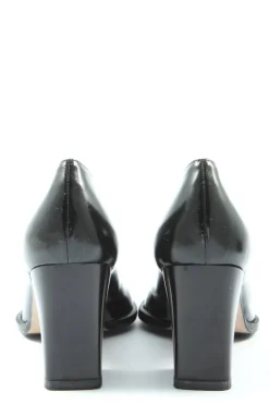 Schlüpfschuhe Größe 37