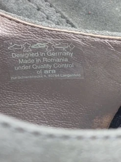 Schlüpfschuhe Größe 40