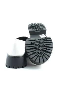 Schlüpfschuhe Größe 40