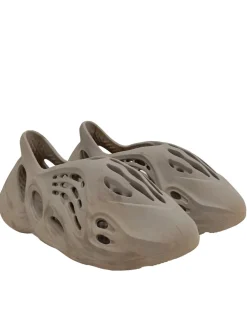 Schlüpfsneaker Größe 40