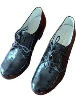 Schnürschuhe Größe 39