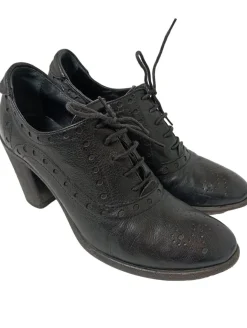 Schnürschuhe Größe 39