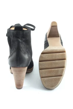 Schnürschuhe Größe 40