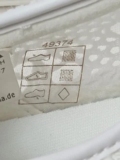 Schnürsneaker Größe 38