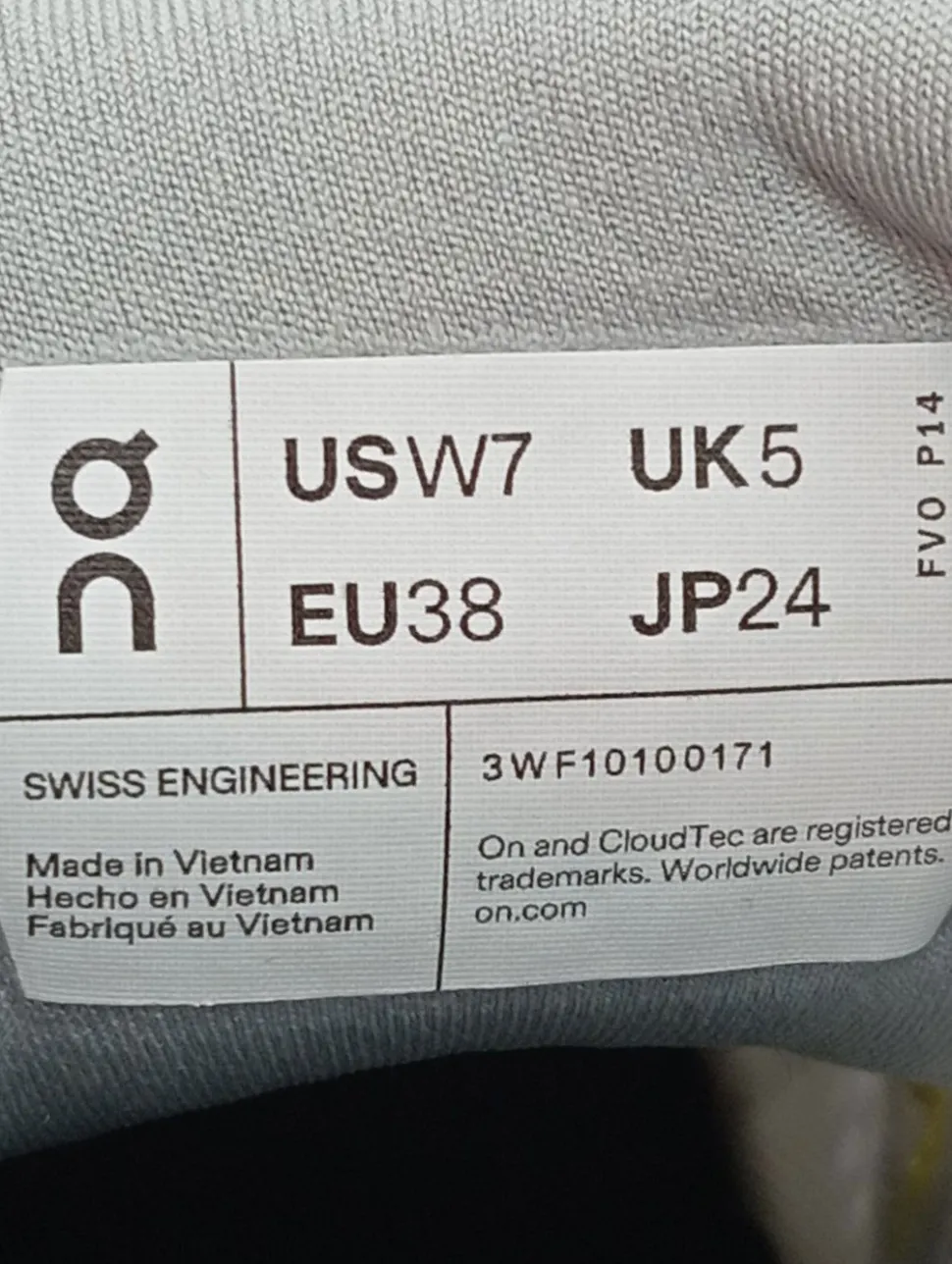 Schnürsneaker Größe 38