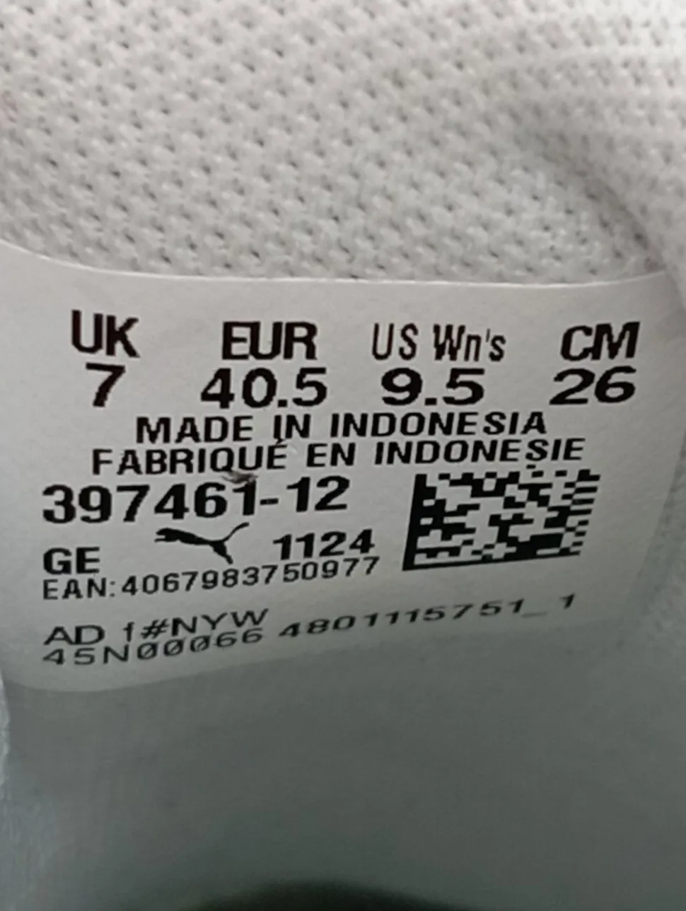 Schnürsneaker Größe 40,5