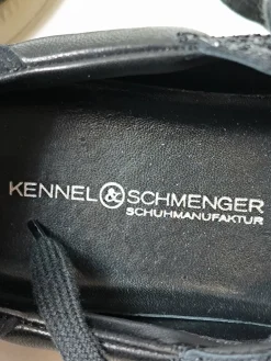 Schnürsneaker Größe 38