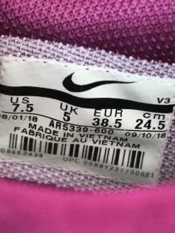 Schnürsneaker Größe 38,5