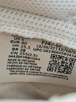 Schnürsneaker Größe 40