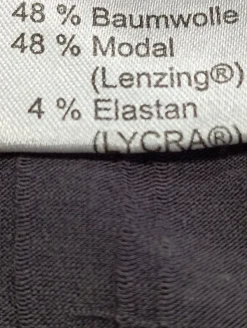 V-Ausschnitt-Shirt Größe 40