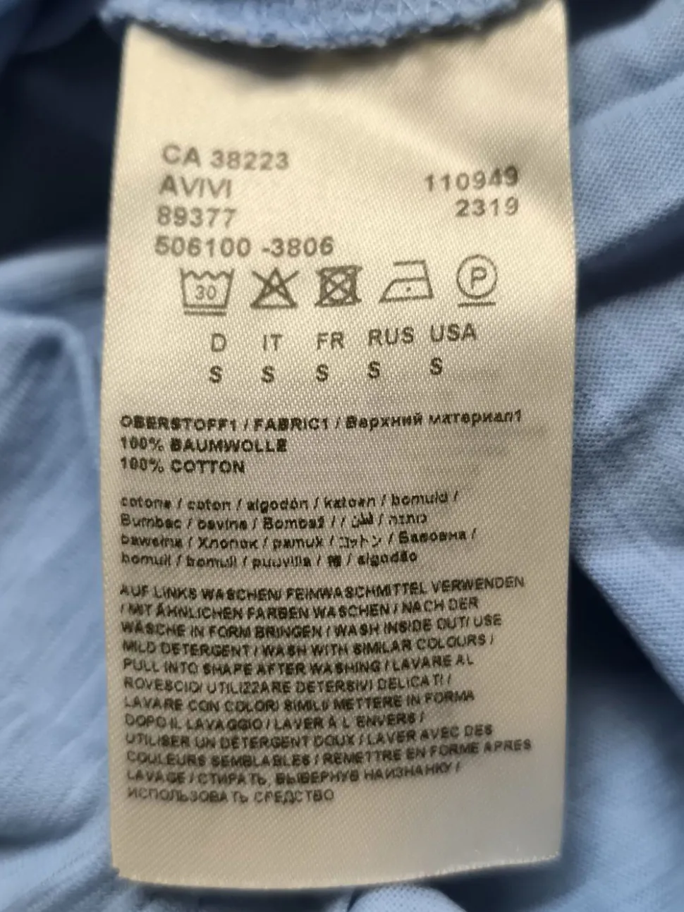 V-Ausschnitt-Shirt Größe 36